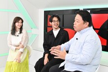 （左から）市川紗椰、キングコング西野、伊集院光。(c)TBS