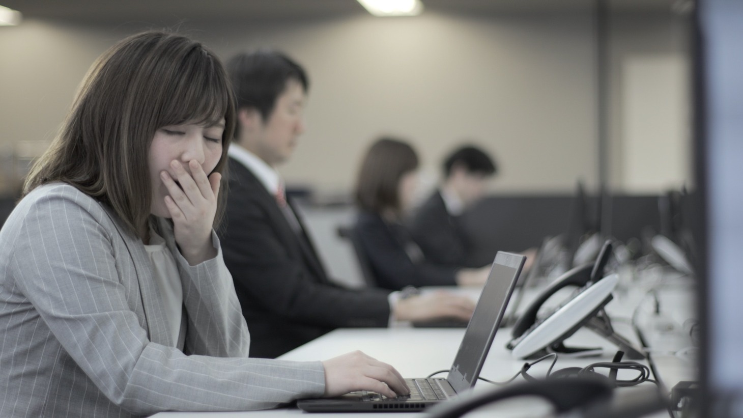 WebCM「デジタルリスクに、盾を。」シリーズのワンシーン。