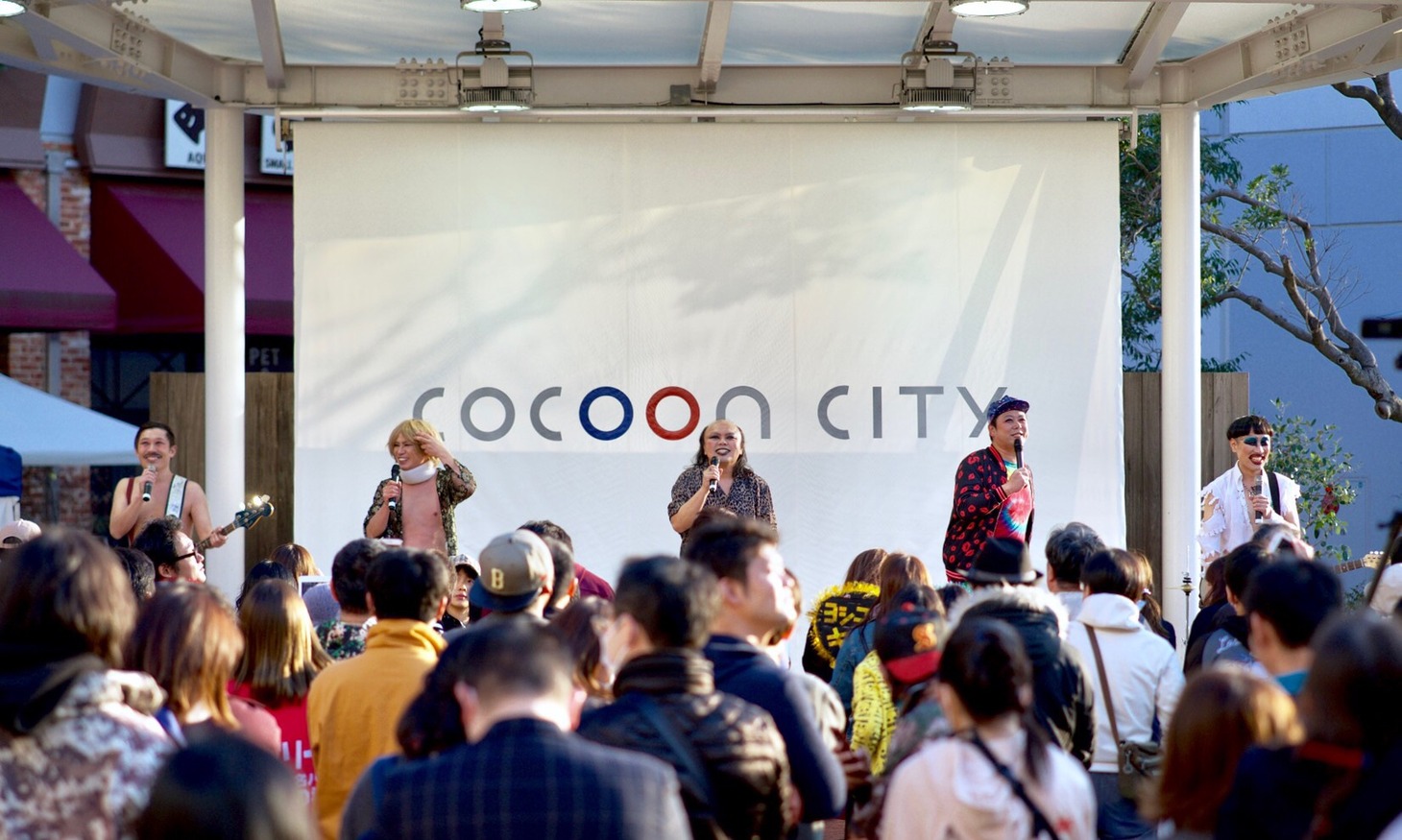 前回の「3000人動員ノルマライブ」の様子。