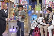 「秘密のケンミンSHOW＆ダウンタウンDX 春の超豪華合体スペシャル！」のワンシーン。(c)読売テレビ