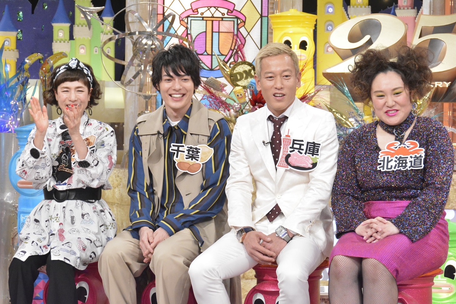 左から久本雅美、崎山つばさ、じゅんいちダビッドソン、フォーリンラブ・バービー。(c)読売テレビ