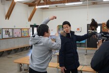 「冒険発掘バラエティ 霜降り明星のあてみなげ」のワンシーン。(c)静岡朝日テレビ