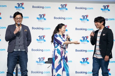 アルコ＆ピースと関根麻里（中央）。