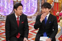 左からチュートリアル徳井、桝太一アナウンサー。(c)日本テレビ