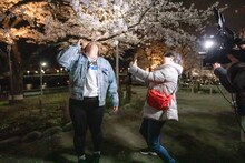 左からゆりやんレトリィバァ、友近。