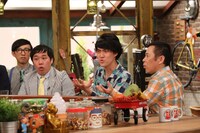 （左から）こがけん、霜降り明星、ナインティナイン岡村。(c)関西テレビ