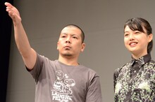 あらゆる方向に「耳グッド」を届ける天竺鼠・川原（左）。