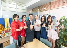 「第1話」と題した新番組に出演するチョコレートプラネット（中央）ら。(c)ABC