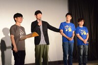 「バイオレンス・ボイジャー」舞台挨拶の様子。