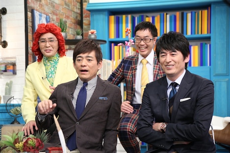 博多華丸・大吉とアイデンティティ（後列）。(c)中京テレビ