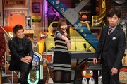 左からヒロミ、指原莉乃、フットボールアワー後藤。(c)日本テレビ
