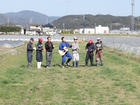 「世界!ニッポン人養成所」のワンシーン。(c)静岡第一テレビ