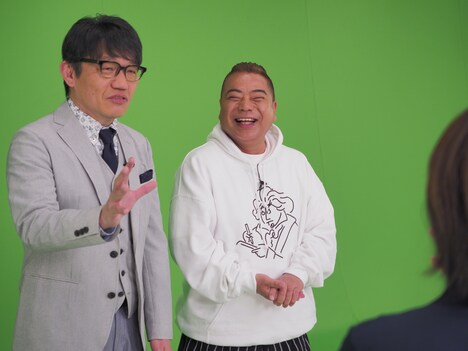 スタジオでの収録に臨む(左から)ずん飯尾、出川哲朗。(c)静岡第一テレビ