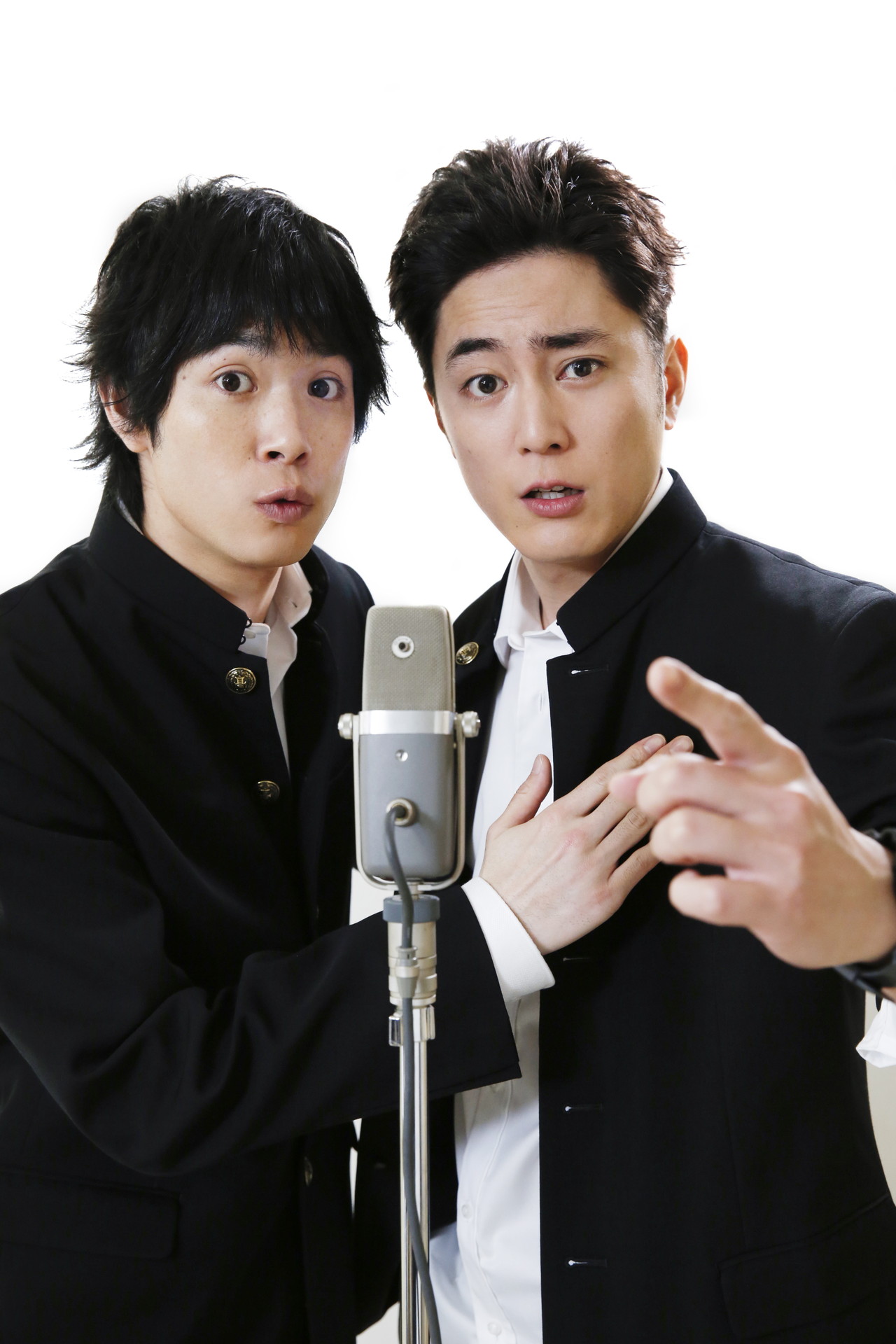 左から、渡辺大知、間宮祥太朗。