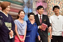 （左から）IKKO、鈴木あきえ、泉ピン子、ハマカーン。(c)TBS