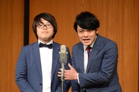 前年度優勝者として漫才を披露したおちもり。