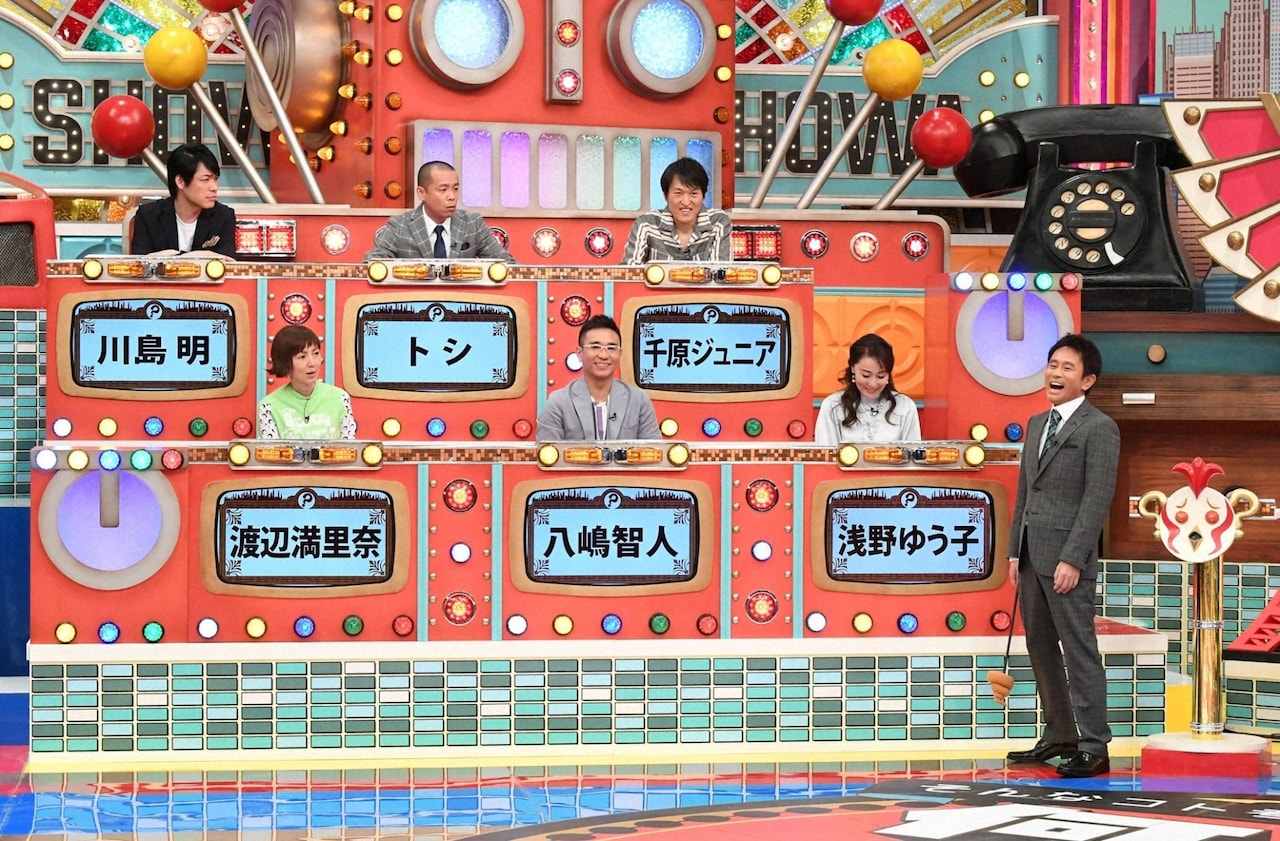 「そんなコト考えた事なかったクイズ！トリニクって何の肉!?」に出演する昭和世代のパネラーとMCの浜田雅功（右端）。(c)ABC