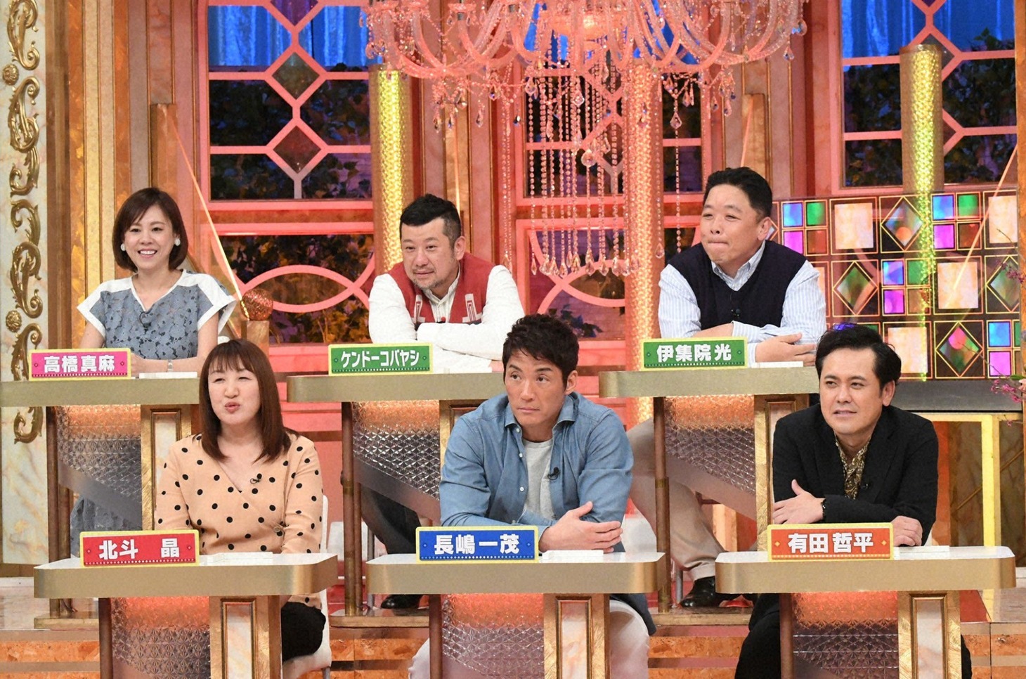 「日本人の3割しか知らないこと くりぃむしちゅーのハナタカ！優越館」の出演者たち。(c)テレビ朝日