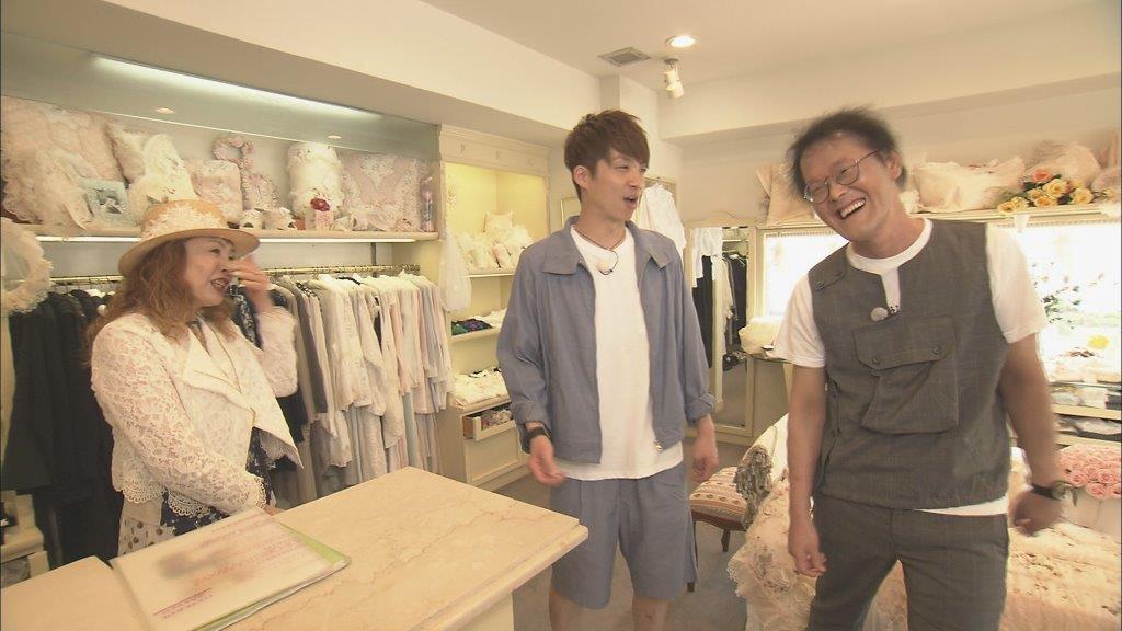 ロケ企画「アインシュタインのマダムに愛されタイン」のワンシーン。(c)読売テレビ