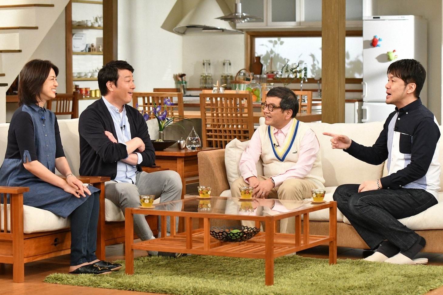「がっちりマンデー!!」に出演する（左から）進藤晶子、加藤浩次、森永卓郎、土田晃之。(c)TBS