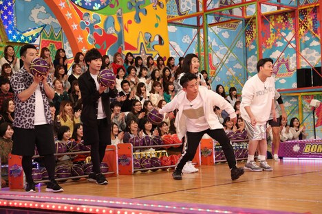 「チームセカンド」の戦いぶり。(c)フジテレビ