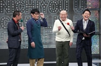 ずん（中央2人）と千鳥。