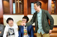 「水野真紀の魔法のレストラン」に出演する銀シャリとロザン宇治原（右）。