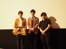 左から、宇治茶、ココリコ田中、安斎レオプロデューサー。