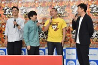 （左から）ハナコ、あべこうじ。