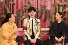 （左から）いとうあさこ、南原清隆、山口紗弥加。(c)フジテレビ