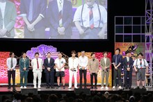 「ネタギリッシュNIGHT」チャンピオン大会に出場した（左から）マツモトクラブ、プラス・マイナス、チョコレートプラネット、AMEMIYA、ジョイマン、ザ・ギース、タイムマシーン3号。