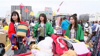 巨大フリマの様子。(c)テレビ東京