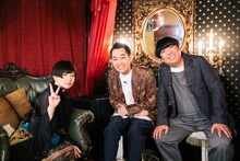 左から椎名林檎、バナナマン。