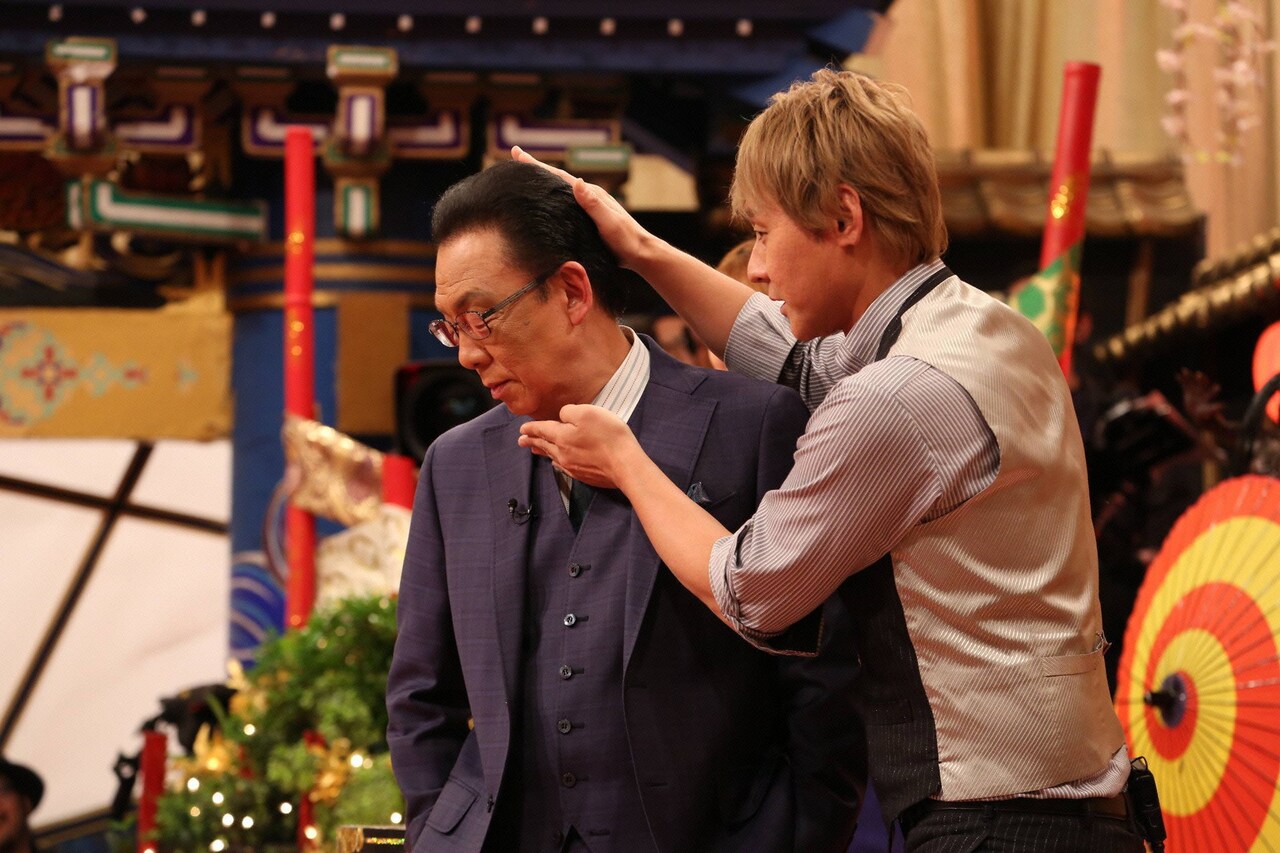 ヒロシ、ネタ中の首の角度を梅沢富美男にレクチャー