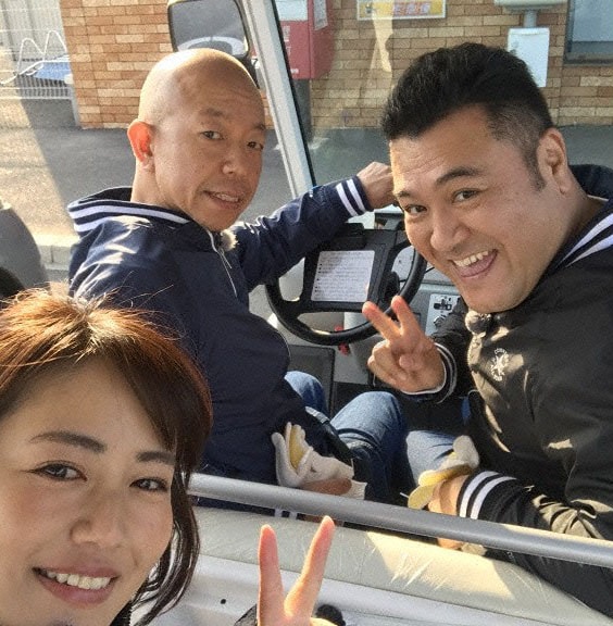 左から磯山さやか、バイきんぐ小峠、アンタッチャブル山崎。(c)テレビ東京