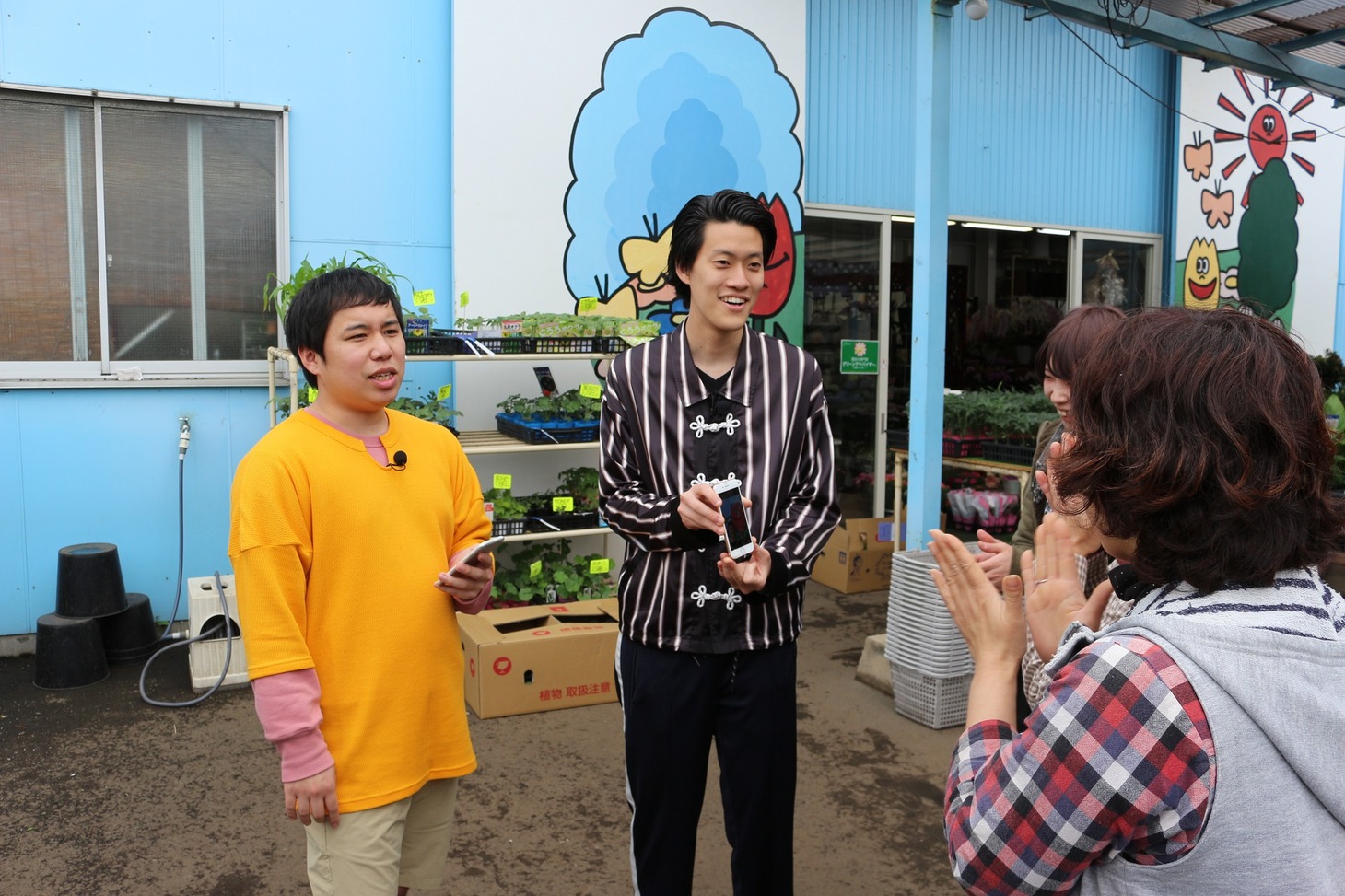 「冒険発掘バラエティ 霜降り明星のあてみなげ」ロケ中の様子。(c)静岡朝日テレビ