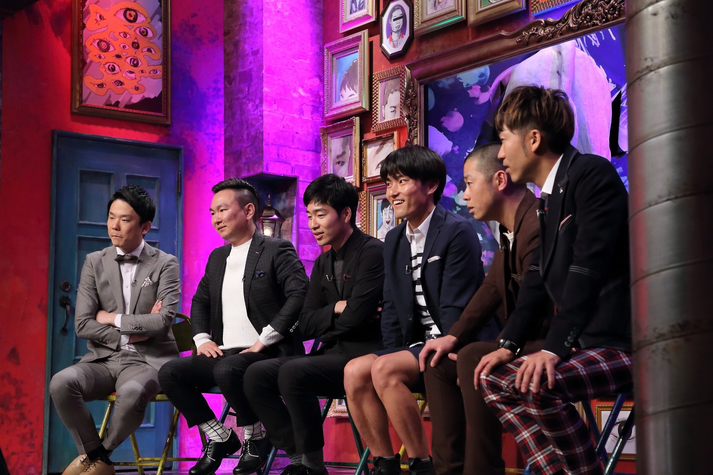 （左から）かまいたち、ジャルジャル、アキナ。(c)ABC