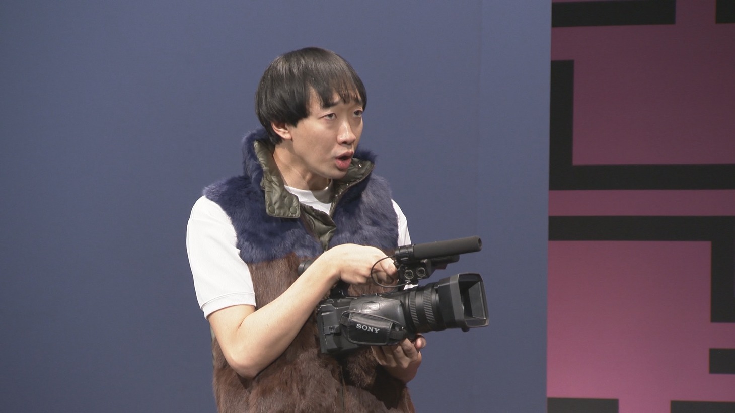 「インタビュー」