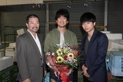 左から木村祐一、唐沢寿明、増田貴久。(c)日本テレビ