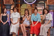 左から須田亜香里、夏菜、ゆきぽよ、西野未姫、朝日奈央。(c)読売テレビ