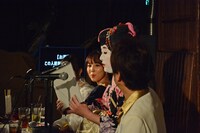 「ハゲ大喜利バトル」で回答するコウメ太夫。