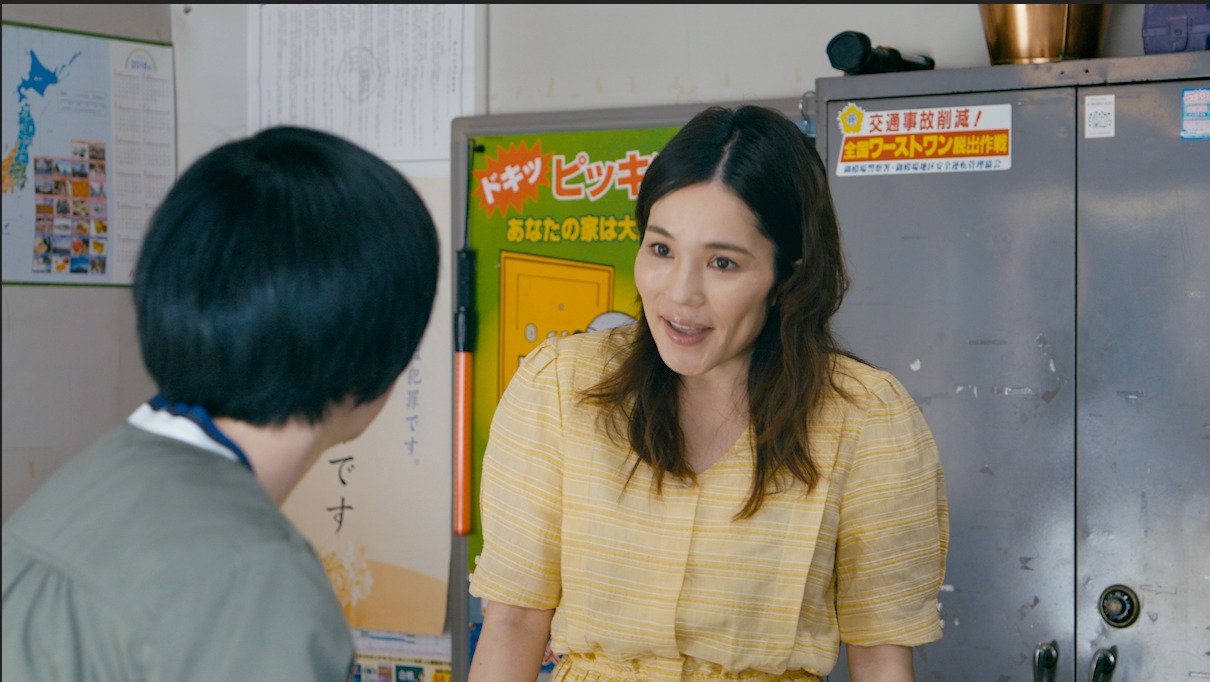 再現VTRに出演する平野ノラ。(c)日本テレビ