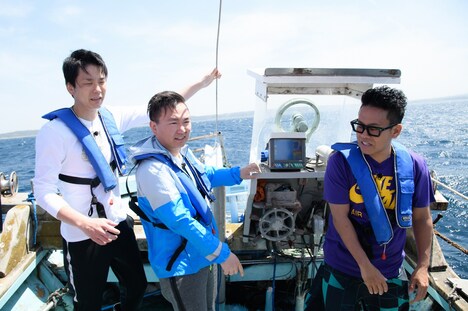 左からかまいたち、宮川大輔。(c)日本テレビ