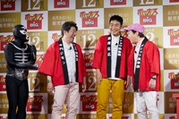 ダチョウ倶楽部とショッカー（左）。