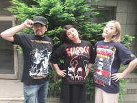 Tシャツ「TAITO×コアチョコ」シリーズの着用イメージ。