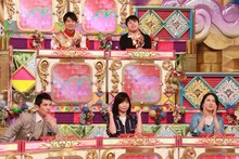 「潜在能力テスト」に出演する「叩き上げ軍」の大久保佳代子（前列中央）、NON STYLE井上（後列右）ら。（c)フジテレビ