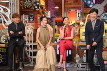 左からヒロミ、土屋アンナ、アンミカ、フットボールアワー後藤。(c)日本テレビ