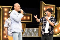 ラップバトルを展開するコロコロチキチキペッパーズ。(c)TBS