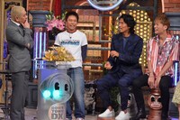 左からダウンタウン、中澤佑二、EXILE SHOKICHI。(c)読売テレビ