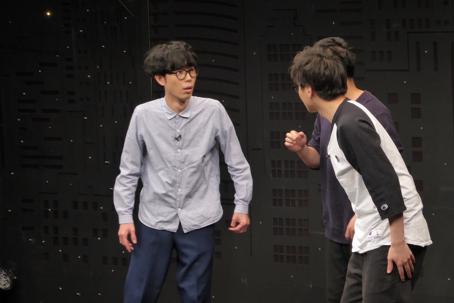 「冗談騎士」のワンシーン。(c)BSフジ